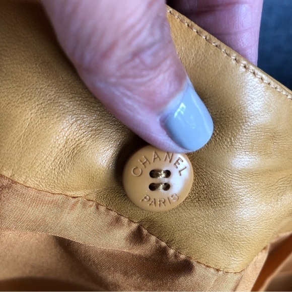 Chanel Caramel Lamb Leather CC buttons Midi Skirt 2 - Picture 3 of 8